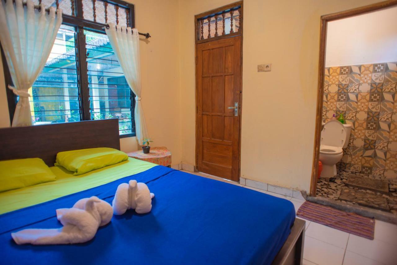 The Village Bed And Breakfast โลวินา ภายนอก รูปภาพ